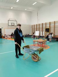 Dzień bez plecaka